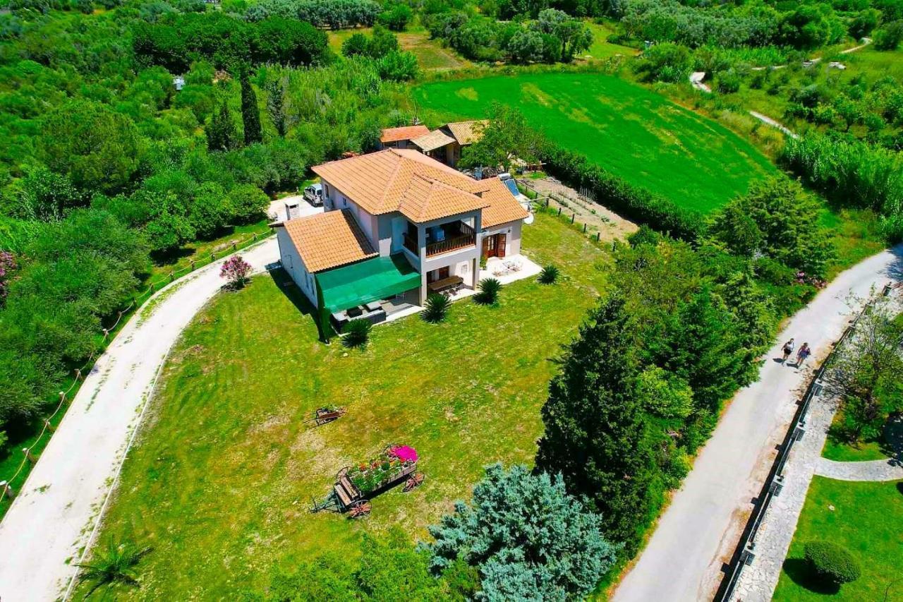 Platanos Villa Василики Екстериор снимка